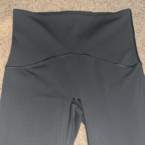 Spanx Booty Boost Active Ankle Flare Pants Yoga Leggings Dark Palm Green Medium - Picture 5 of 10